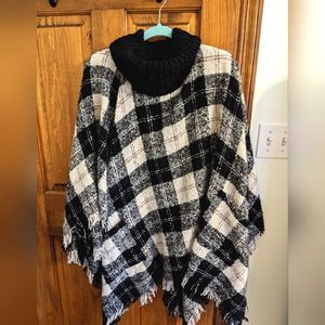 Torrid turtleneck shawl black and white checkered